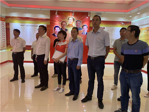 “不忘初心、牢記使命”主題教育—公司領(lǐng)導(dǎo)班子到昆明市紀(jì)律教育基地開展體驗式學(xué)習(xí)