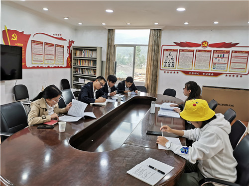 不忘初心、牢記使命主題教育—安一司、建設(shè)產(chǎn)業(yè)化分公司、五直、十一直黨支部召開(kāi)專題組織生活會(huì)