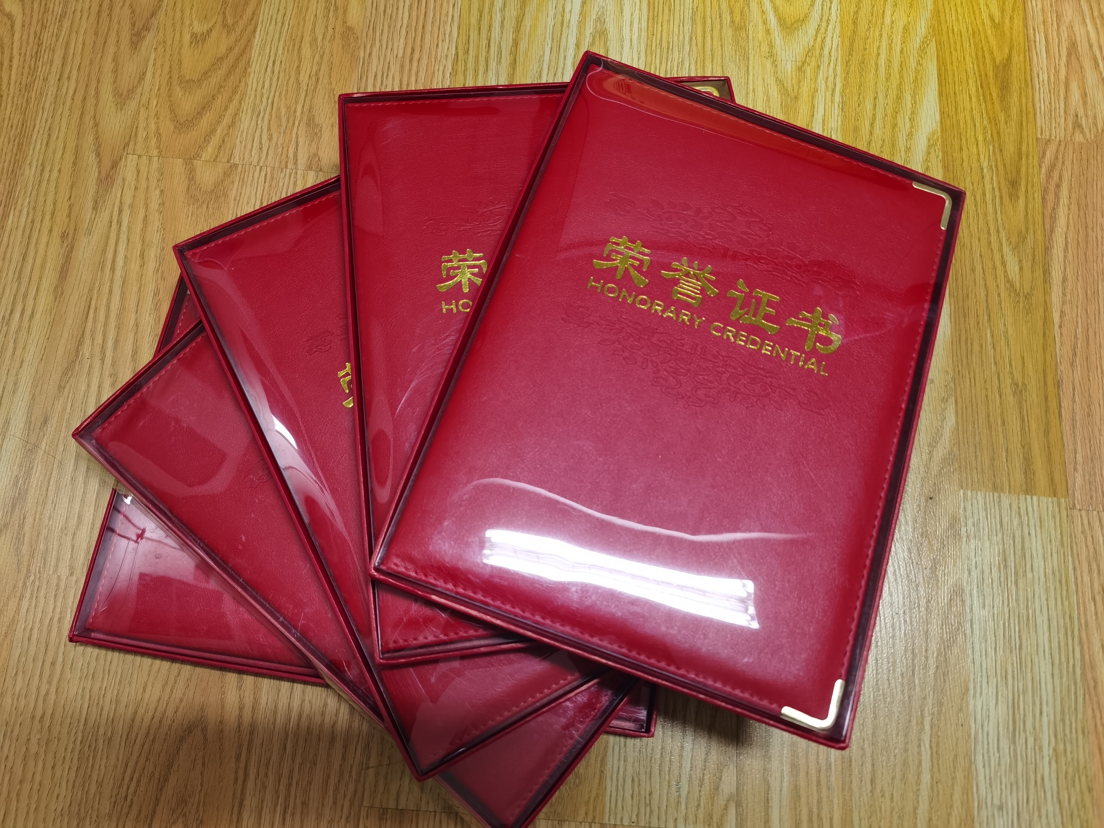 【創(chuàng)先爭優(yōu)】中國共產(chǎn)黨成立100周年云南建投集團(tuán)“兩優(yōu)一先”表彰大會(huì)隆重舉行！公司五人一集體獲表彰