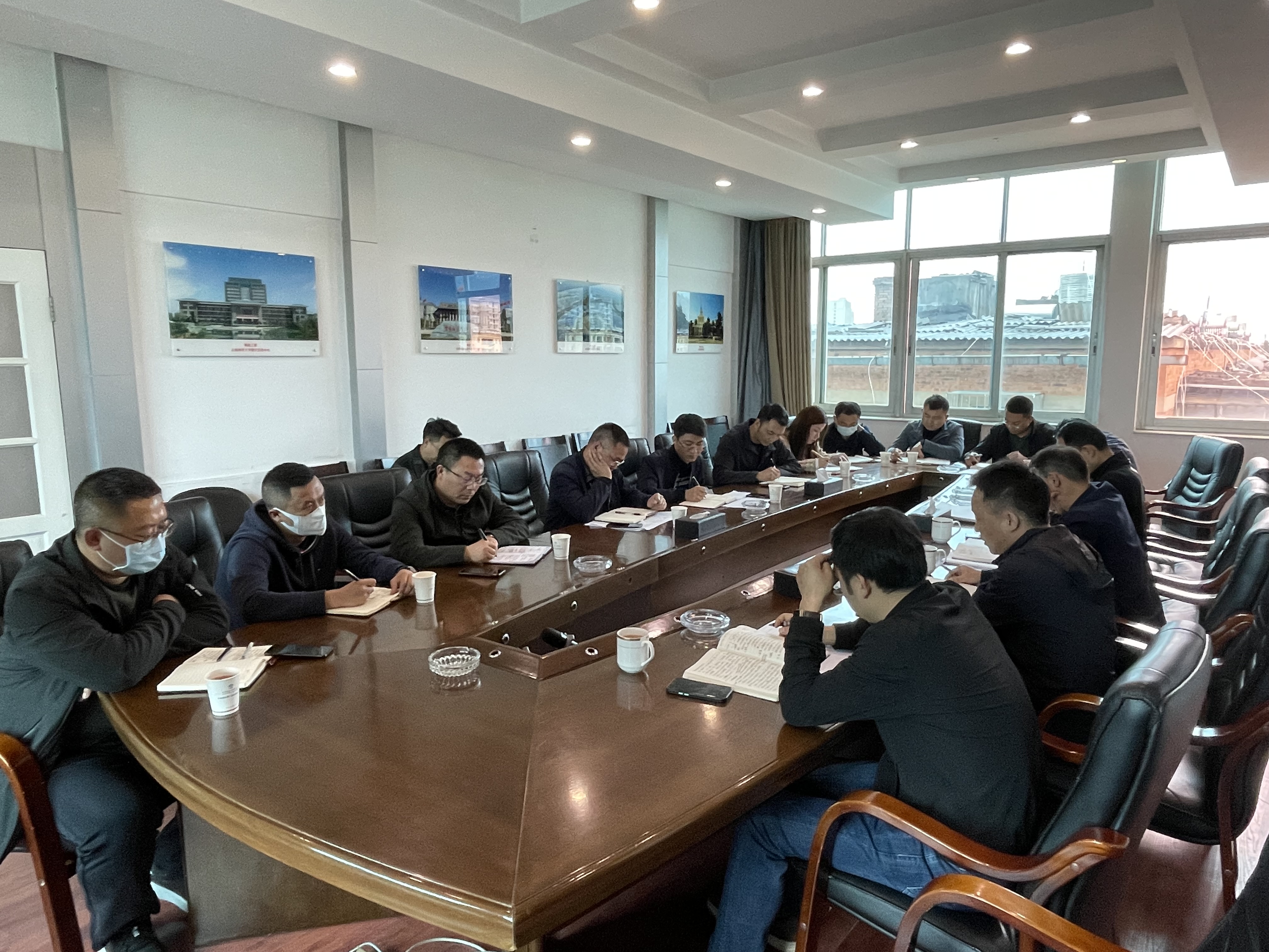 【公司動(dòng)態(tài)】公司召開2022年跟蹤項(xiàng)目分析會議