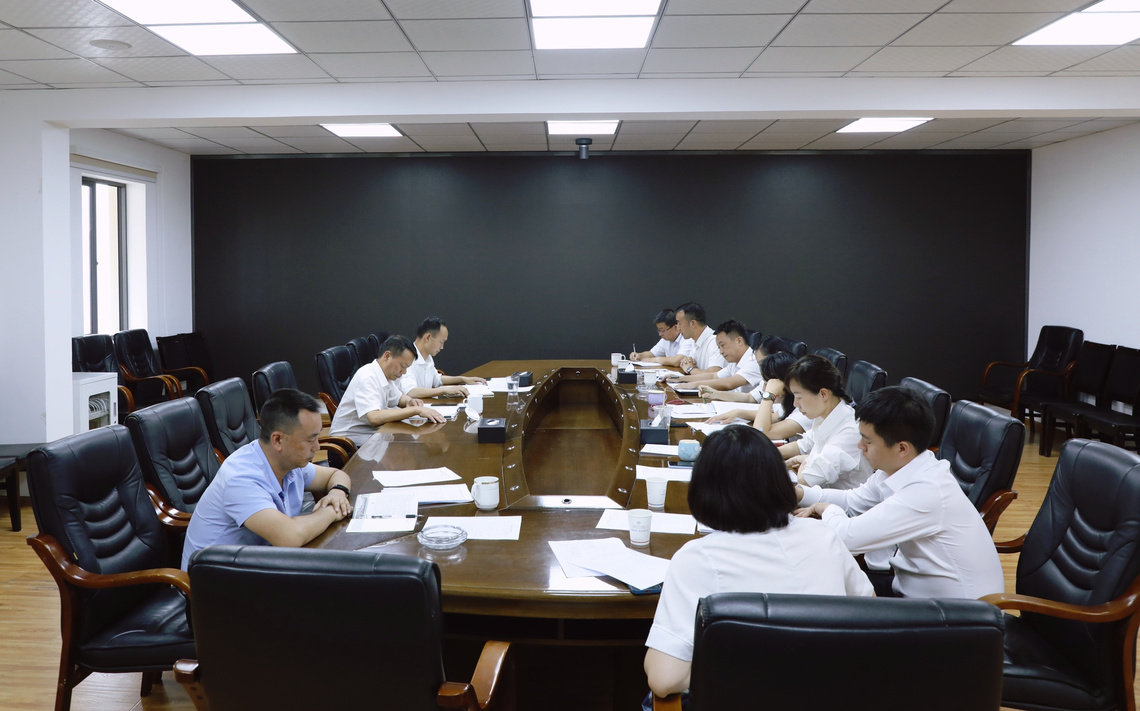 【公司要聞】公司召開經(jīng)營(yíng)工作解放思想大討論